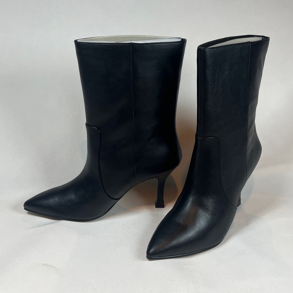Classic Pointed-Toe Black Leather Heeled Boots